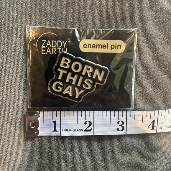 ZADDY EARTH Enamel Pin BORN THIS GAY - Picture 2 of 4